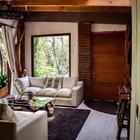 Casa De Piedra Entre Bosque Y Rio Villa